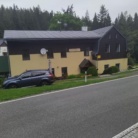 Penzion Borovice Йозефув-Дул Экстерьер фото
